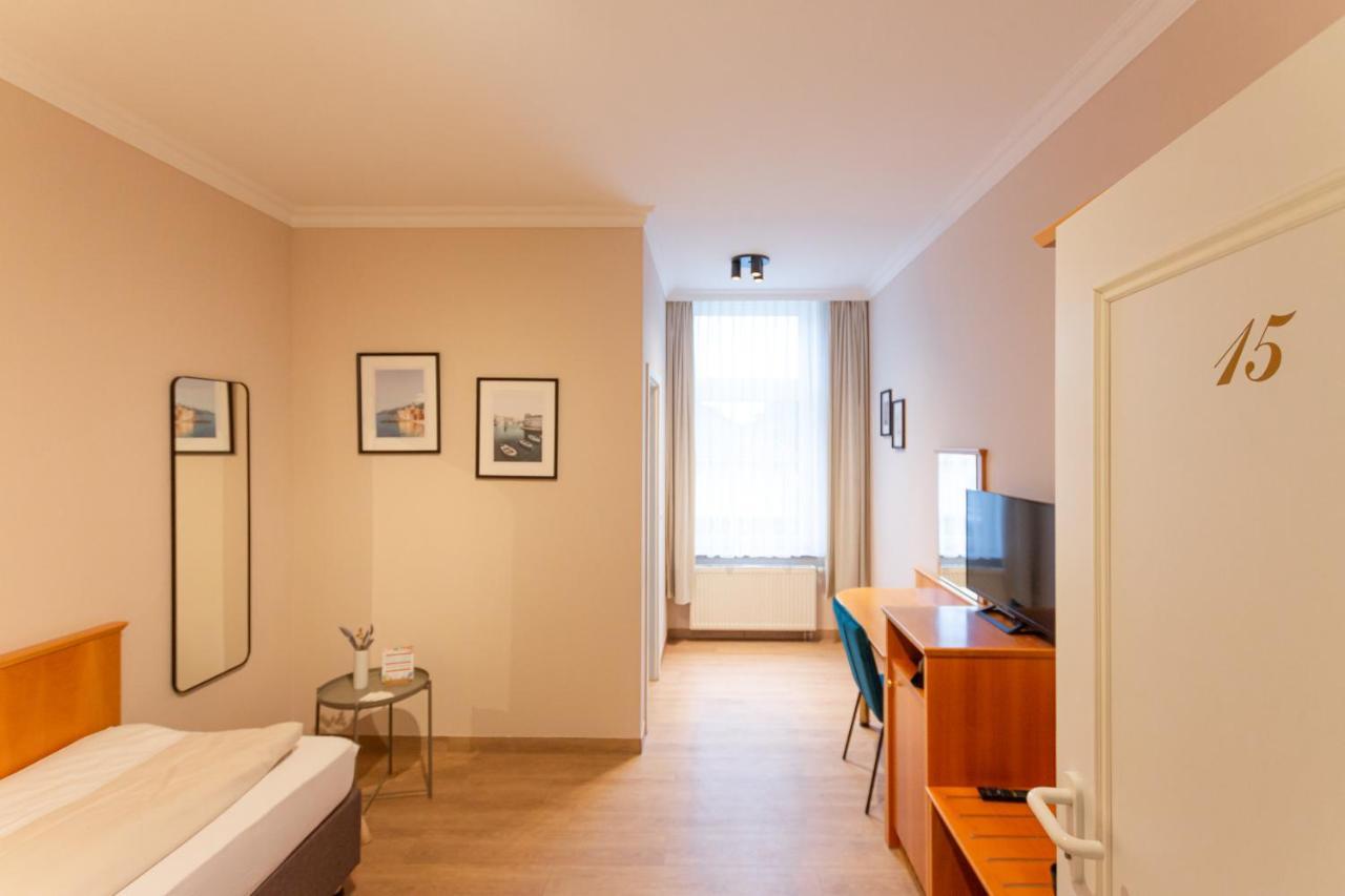 Hotel Restaurant Am Park Waltrop Bagian luar foto