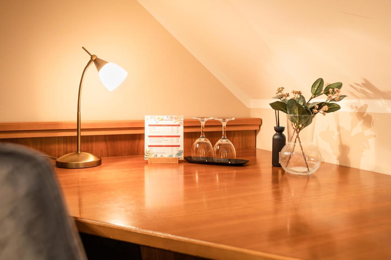Hotel Restaurant Am Park Waltrop Bagian luar foto